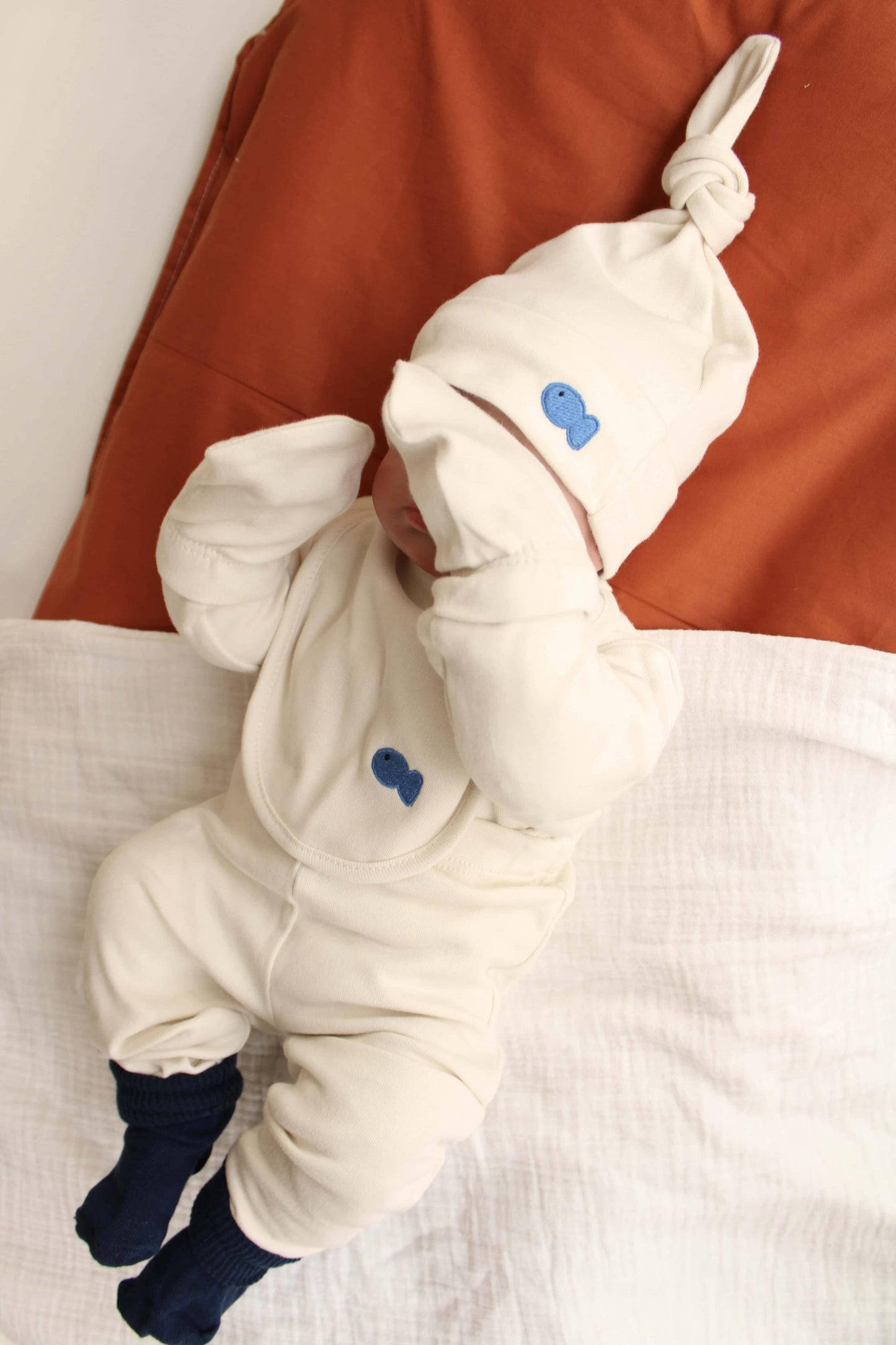 Fish Patterned 5 Piece Newborn Set 0-3M