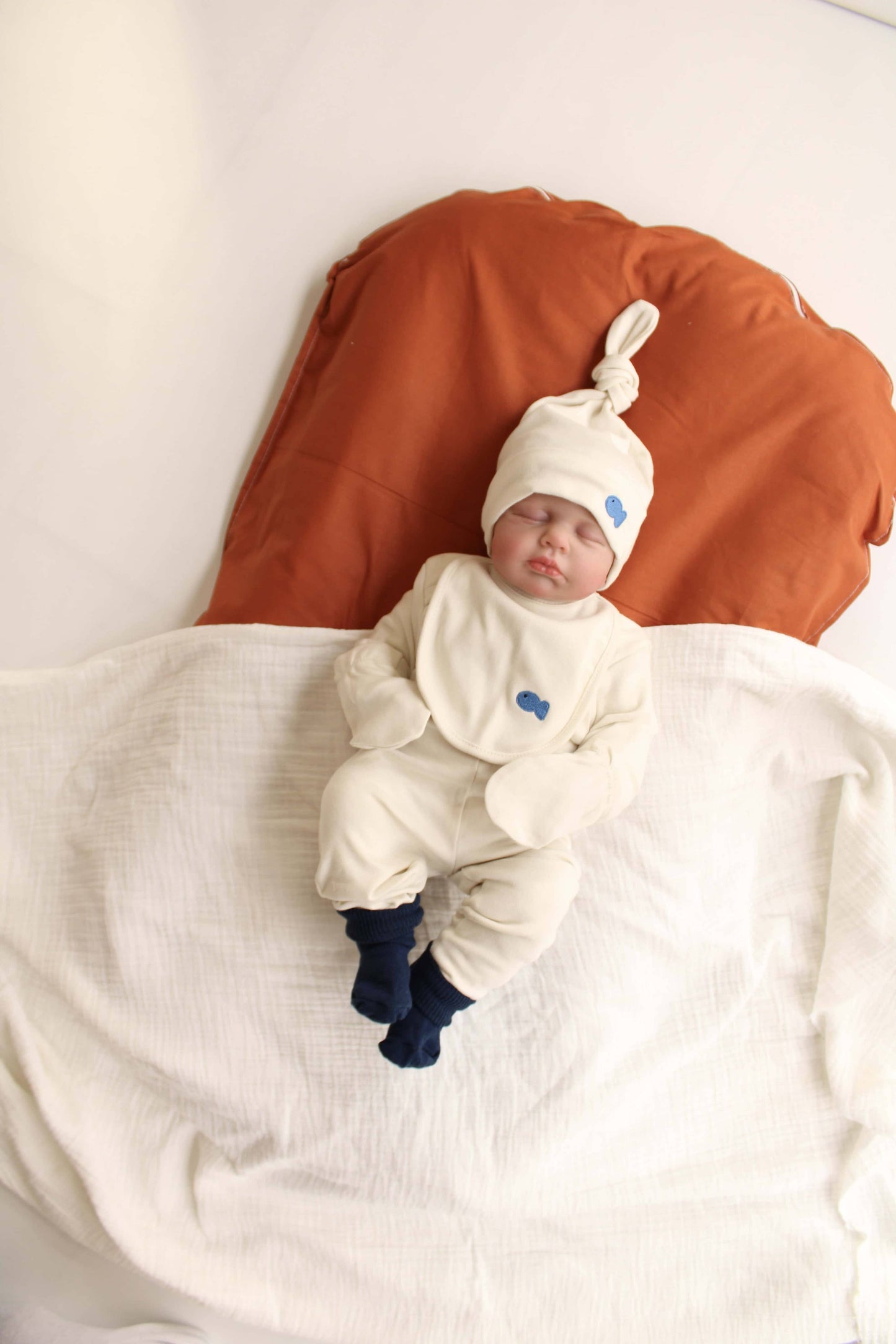 Fish Patterned 5 Piece Newborn Set 0-3M